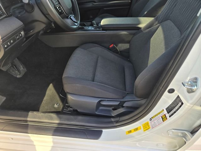 Used 2025 White Toyota LE image 16