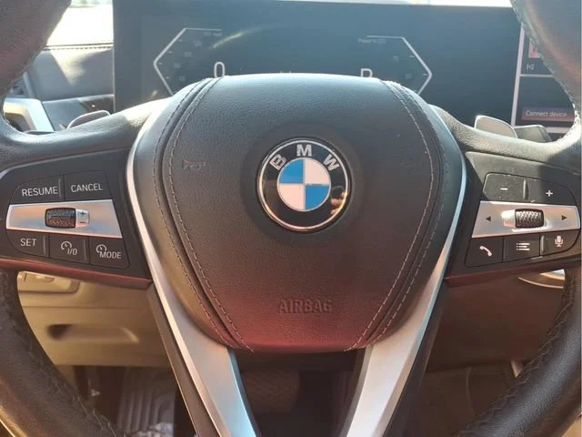 Used 2024  BMW xDrive40i image 14