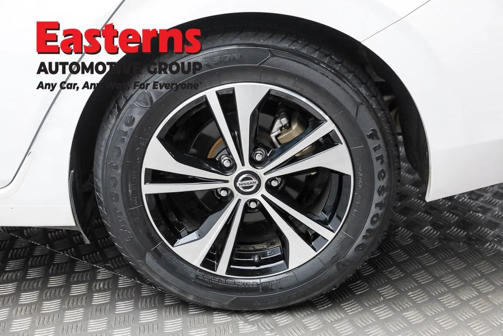 Used 2023 White Nissan SV image 8