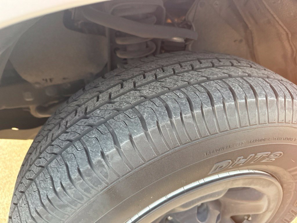 Used 2018 Silver Toyota SR image 13