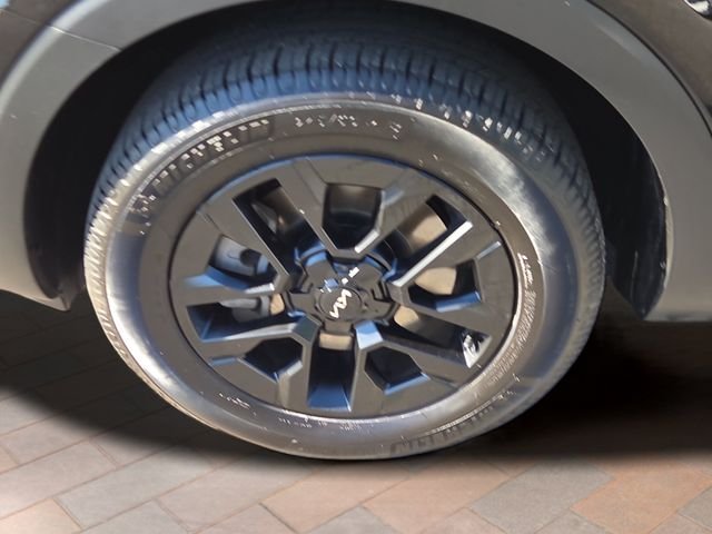 Used 2024 Black Kia SX X-Pro image 29