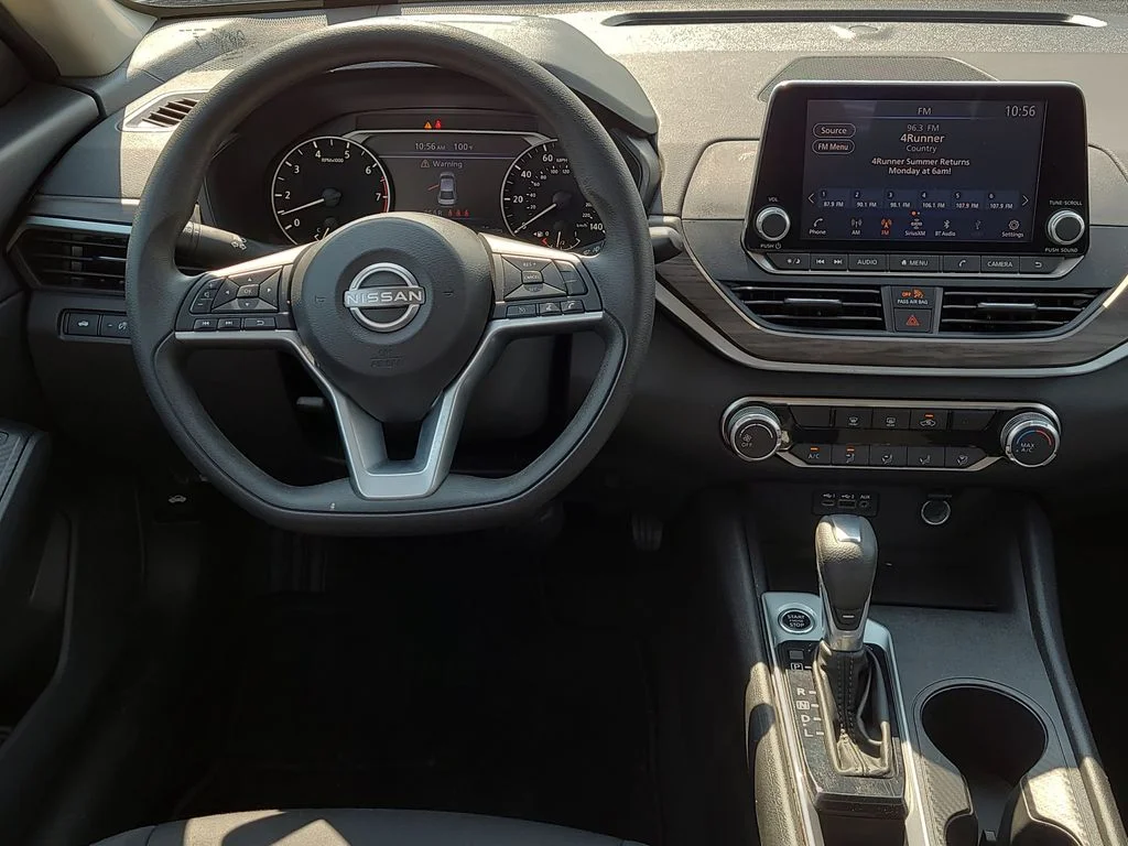 Used 2025 Black Nissan 2.5 SV image 16