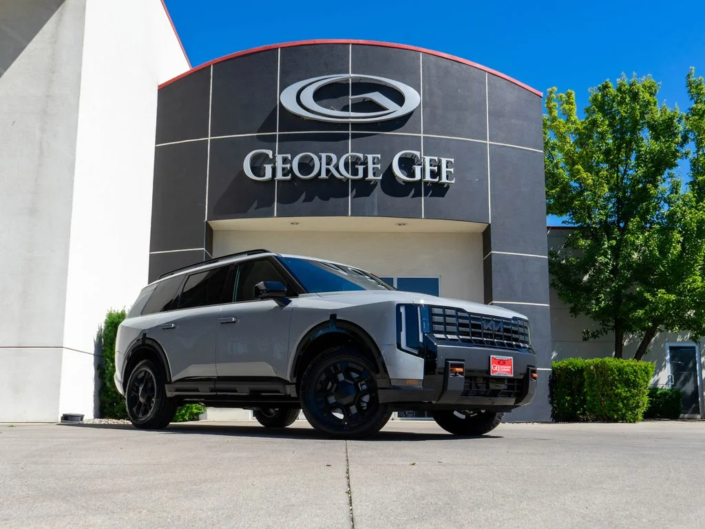 New 2027 Wolf Gray Kia X-Pro SX Prestige image 1