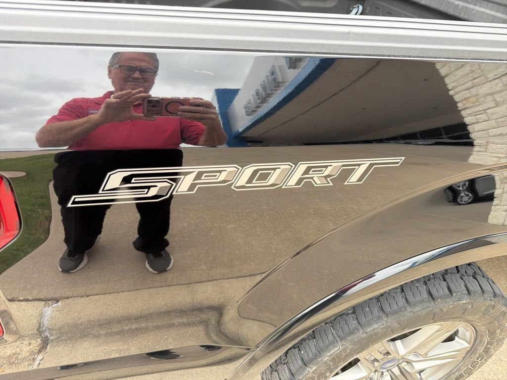 Used 2020 Black Ford LARIAT image 3