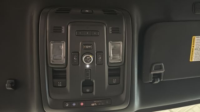 Used 2024 Onyx Black GMC Denali image 29