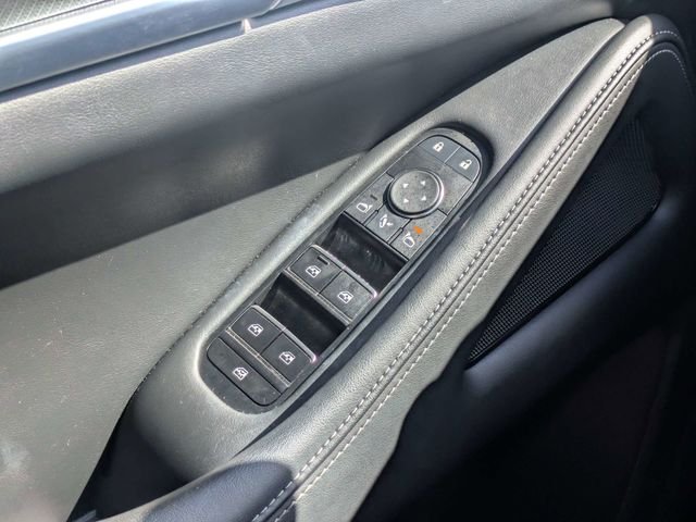 Certified Used 2023 White INFINITI LUXE image 25