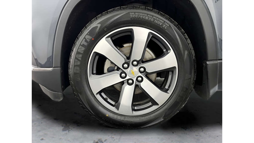 Used 2020 Graphite Metallic Chevrolet 3LT image 28