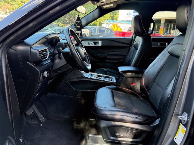 Used 2023 Gray Ford ST-Line image 21