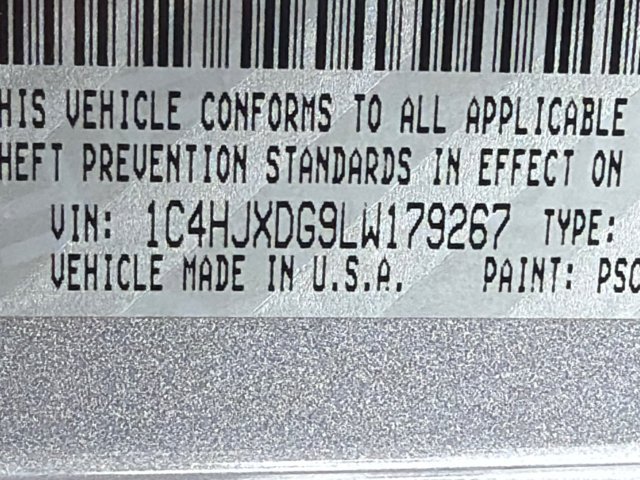 Used 2020 Silver Jeep Unlimited Sport Altitude image 32