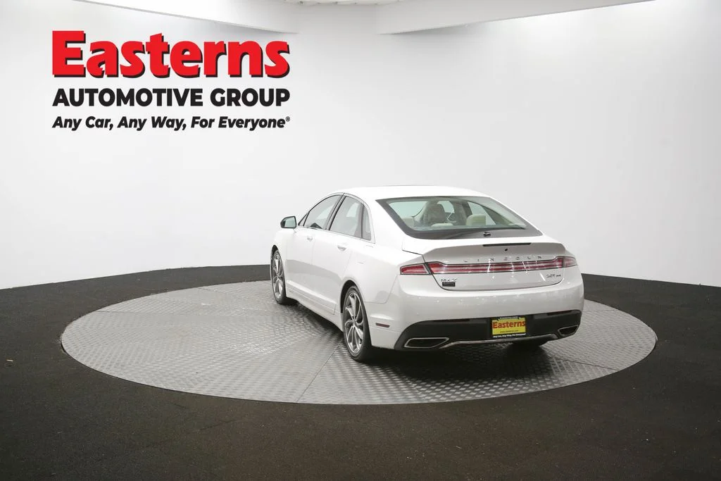 Used 2019 White Lincoln Reserve image 67