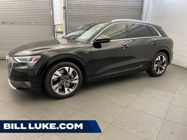 2022 Audi e-tron Premium quattro