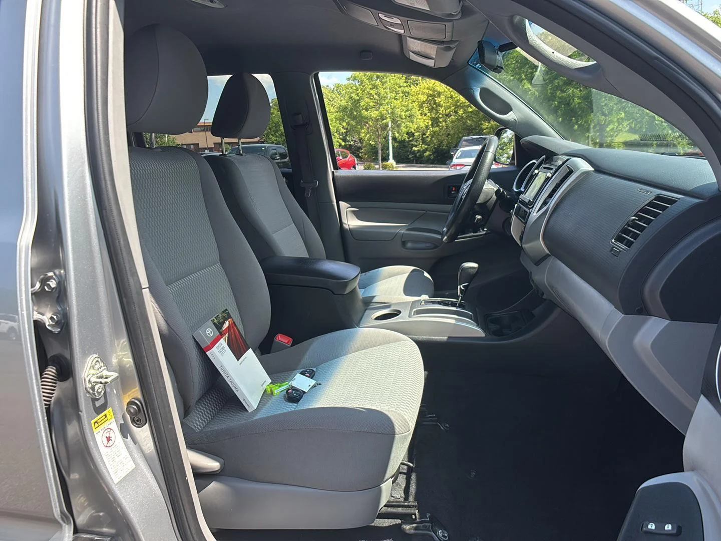 Used 2014 Silver Sky Metallic Toyota  image 18