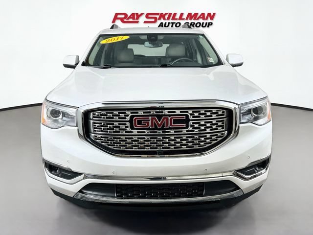 Used 2017 WHITE FROST TRICOAT GMC Denali image 2