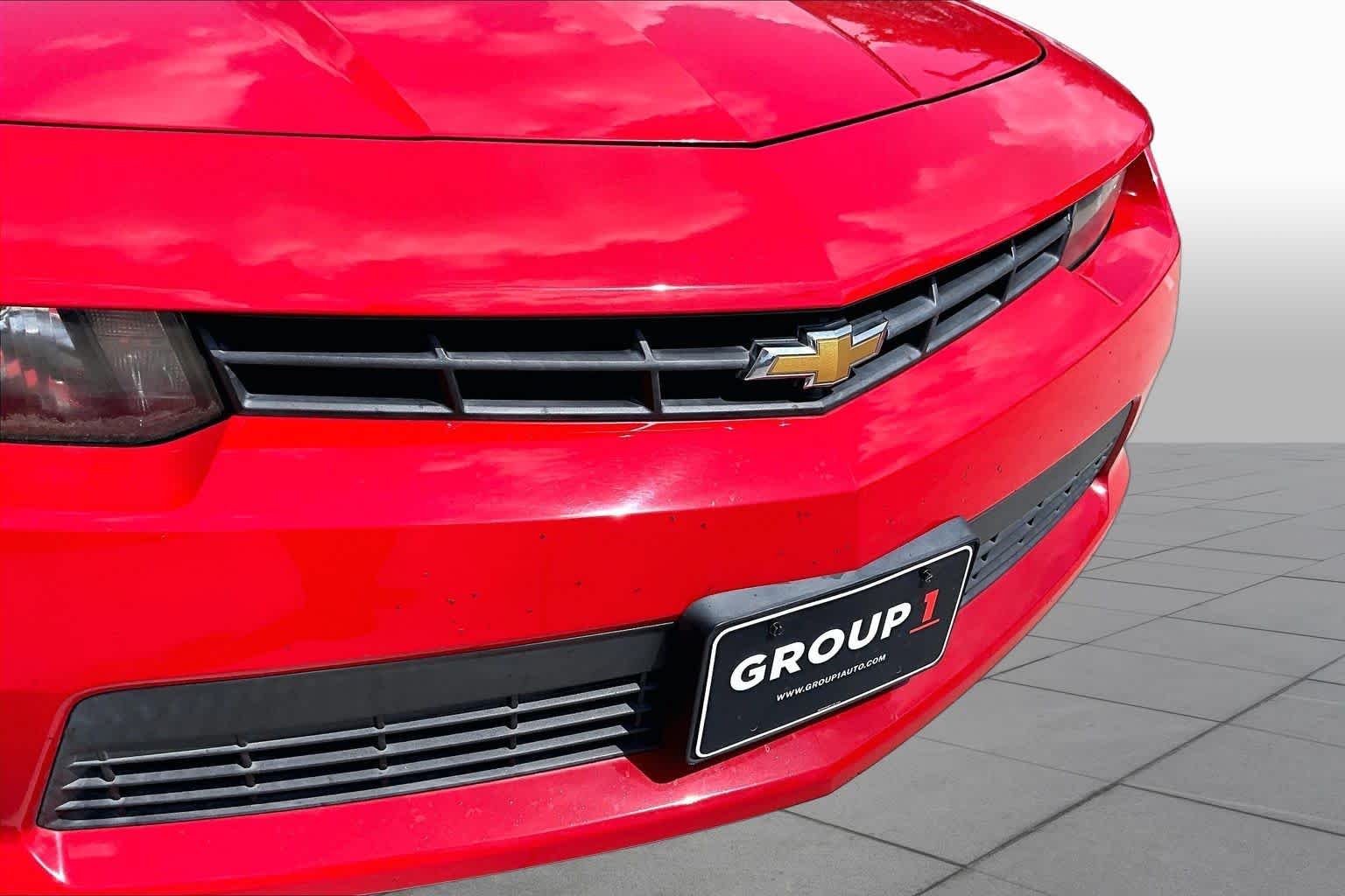 Used 2014 Red Hot Chevrolet LT image 23