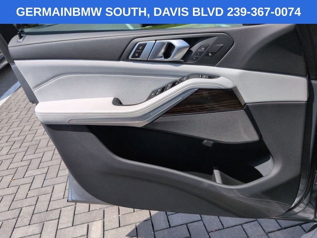 Certified Used 2025 Skyscraper Grey Metallic BMW xDrive40i image 30