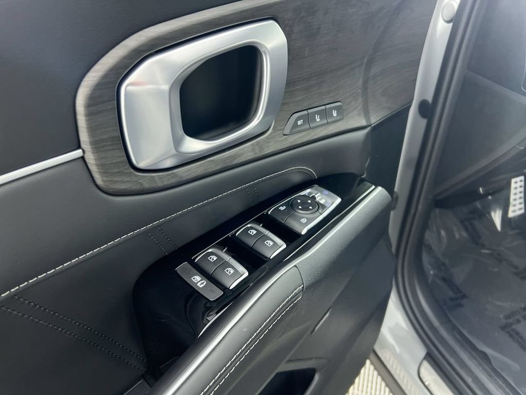 New 2026 Wolf Gray Kia X-Line SX Prestige AWD image 15