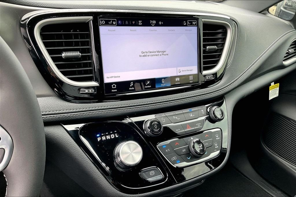 New 2026 Chrysler Pacifica Select 4D Passenger Van