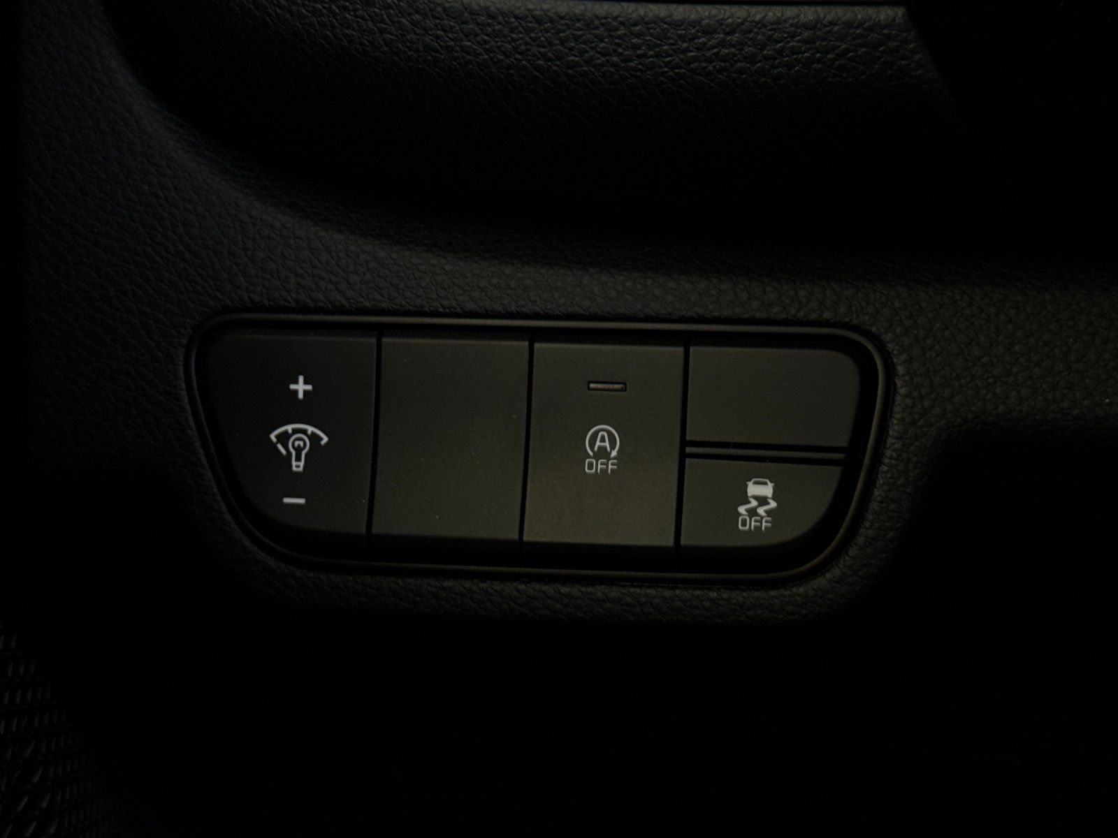 New 2026 Pluton Blue / Black Roof Kia S image 30