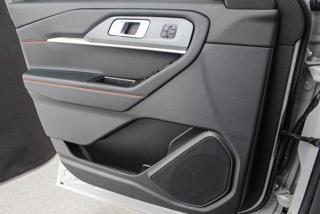 New 2027 Avalanche Gray Ford ST-Line image 10