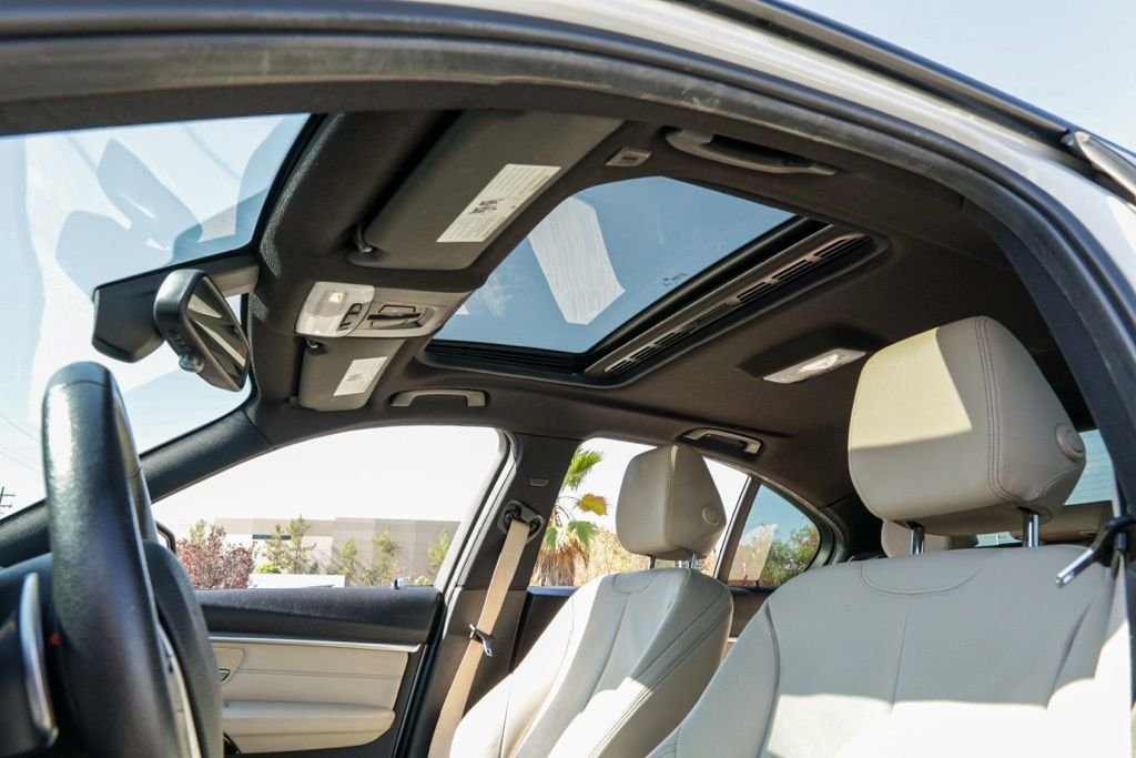 Used 2016 White BMW 328i image 17