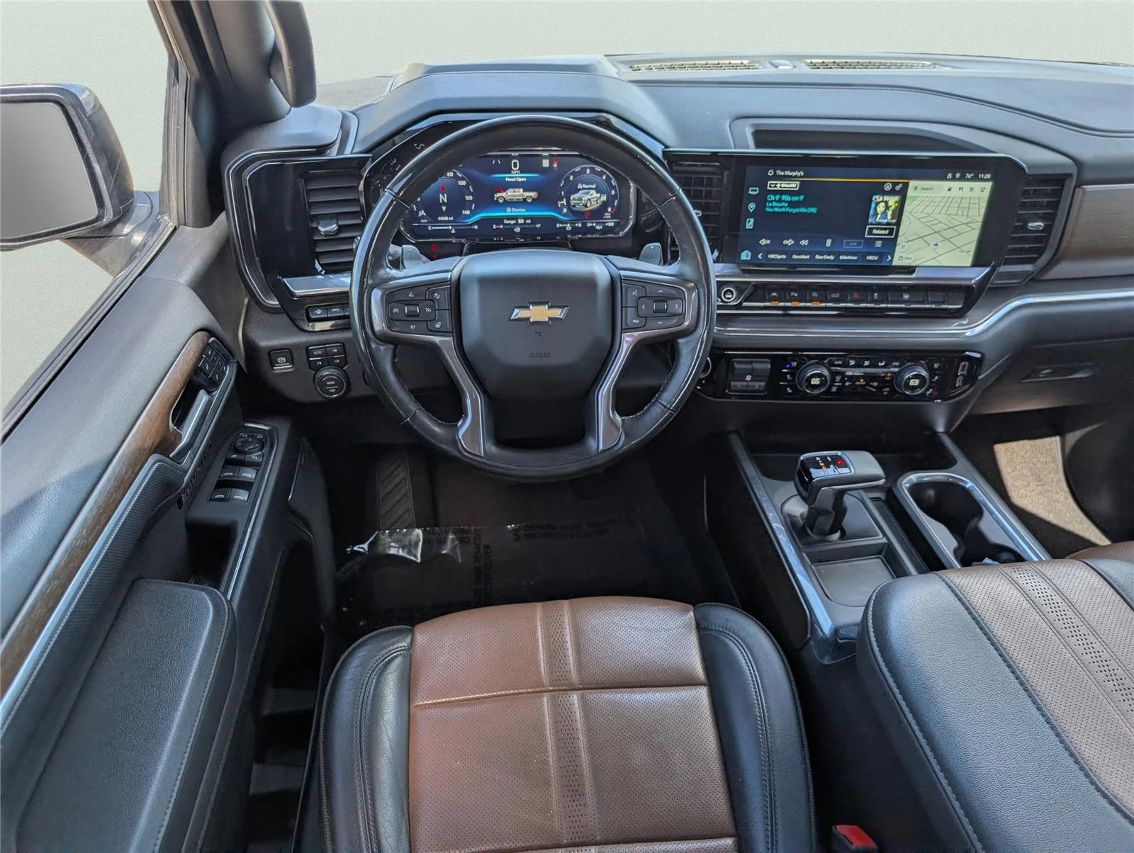 Used 2025 Black Chevrolet High Country image 31