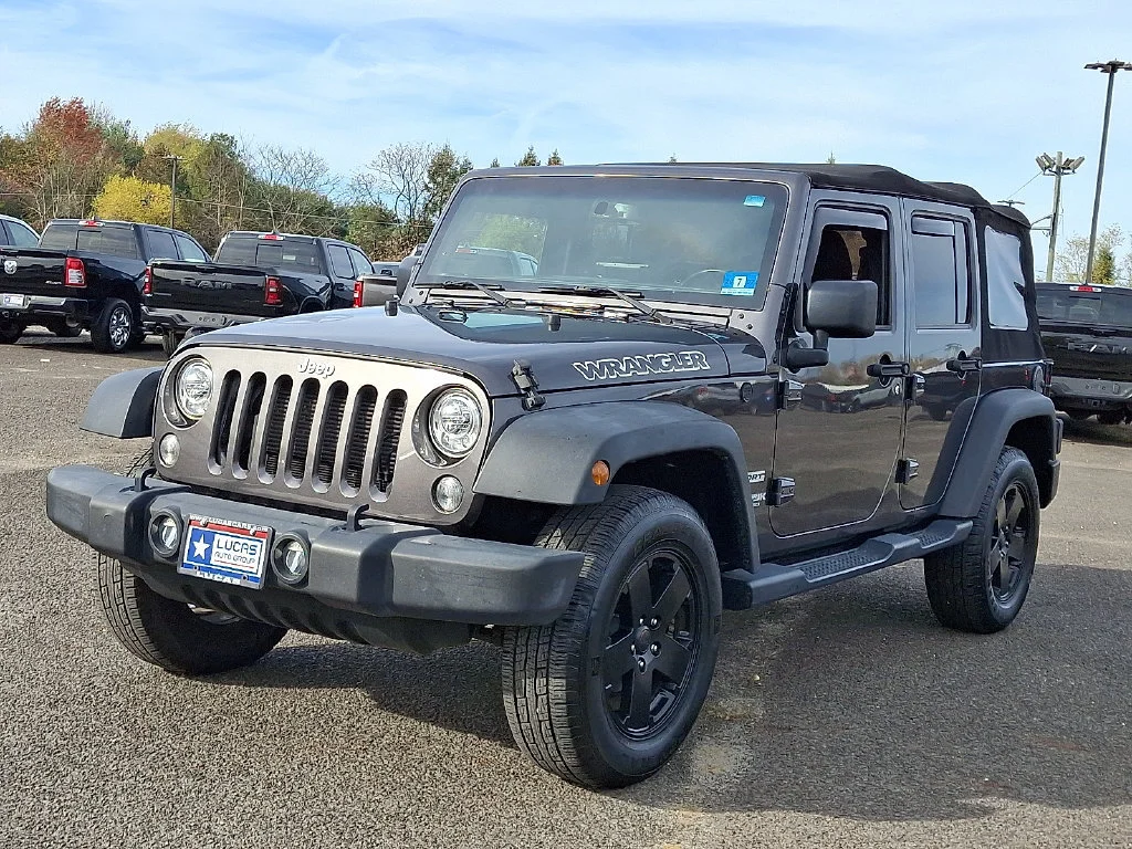 Used 2018 Gray Jeep Sport S 4x4 image 5