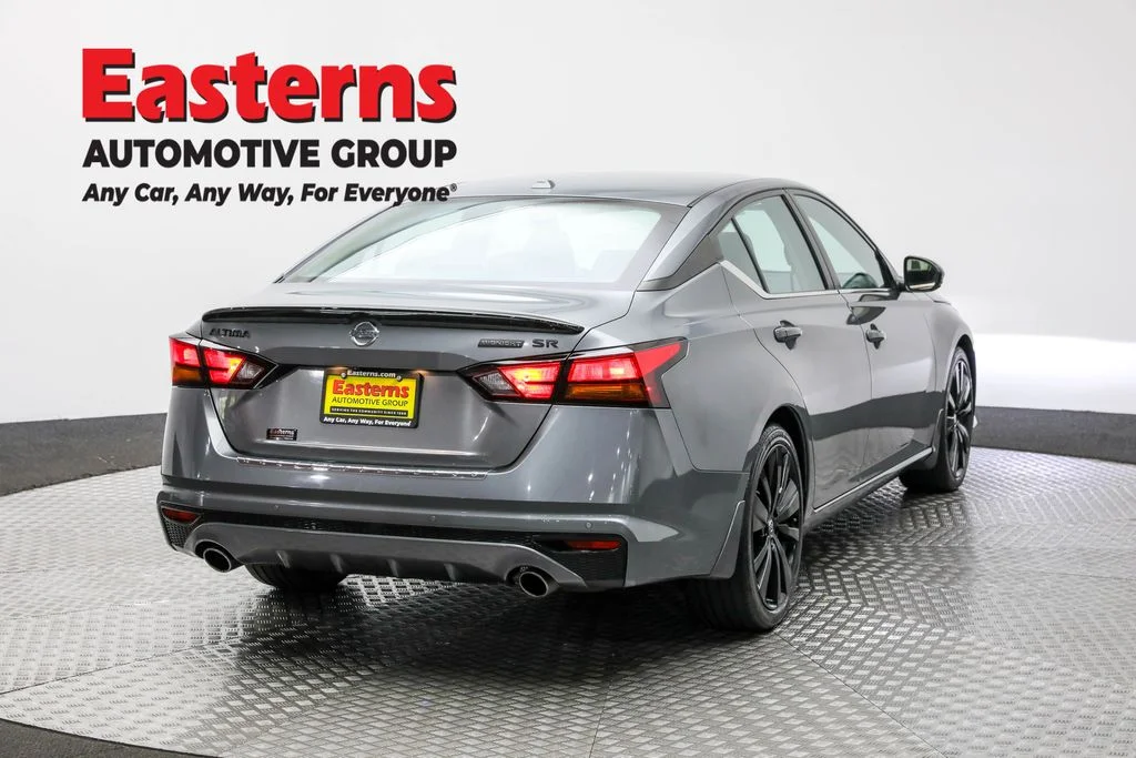 Used 2022 Gray Nissan 2.5 SR image 5