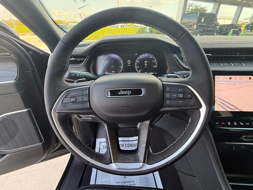New 2026 Diamond Black Crystal Pearlcoat Jeep Limited image 22