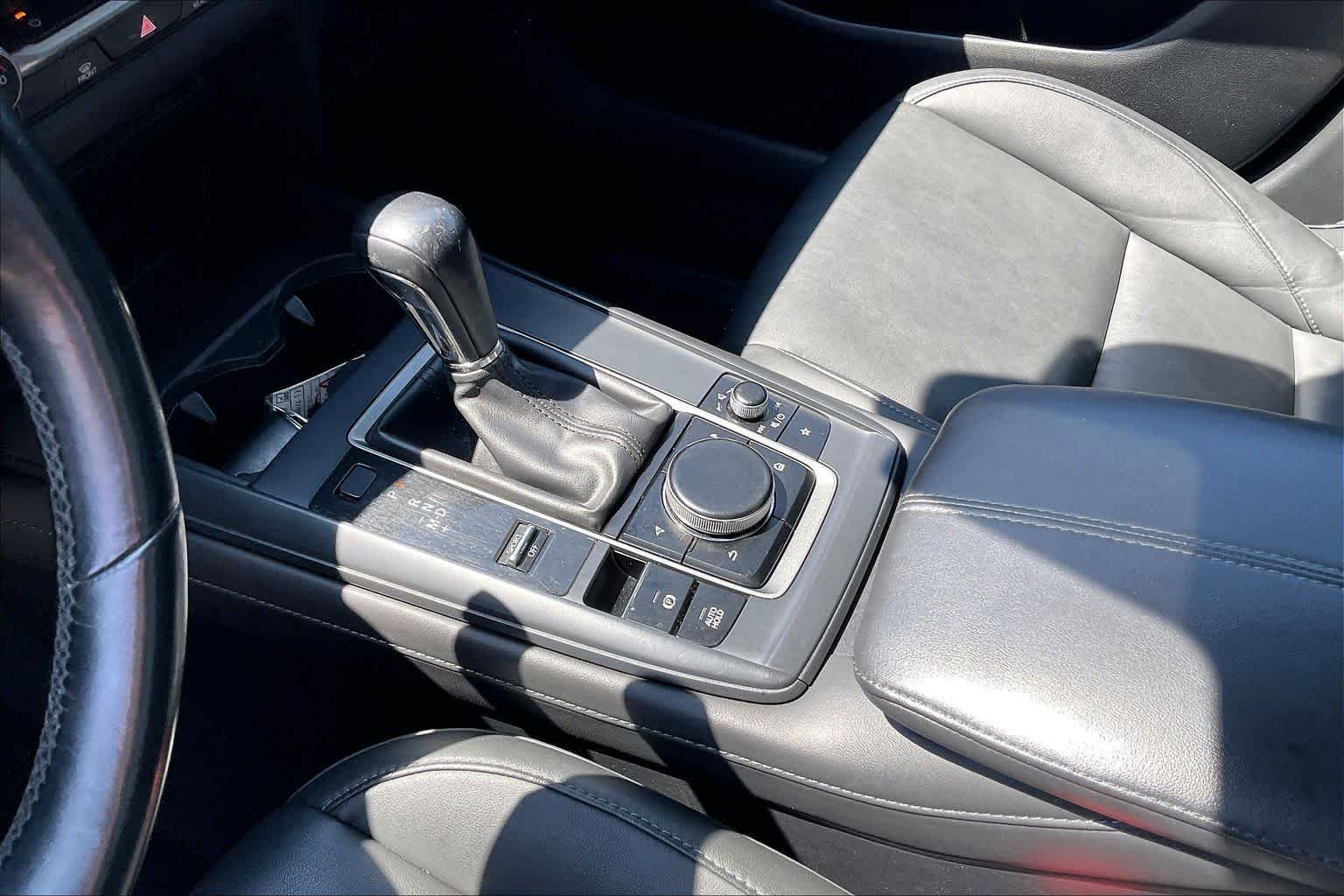Used 2021 Sonic Silver Metallic Mazda Select image 15