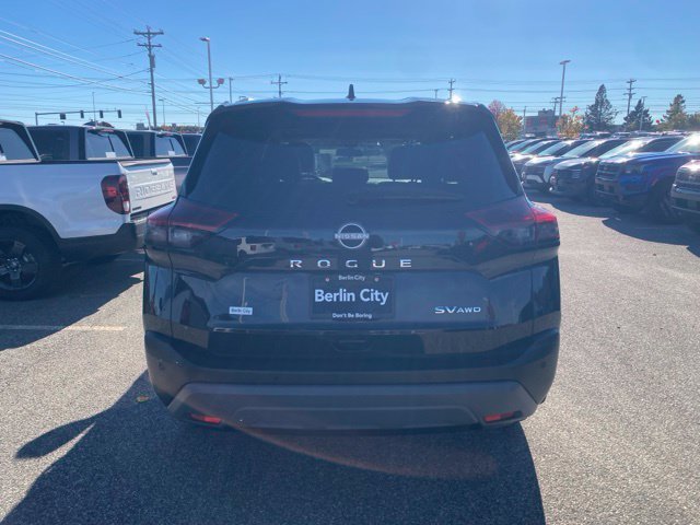 Used 2023 Super Black Nissan SV image 4