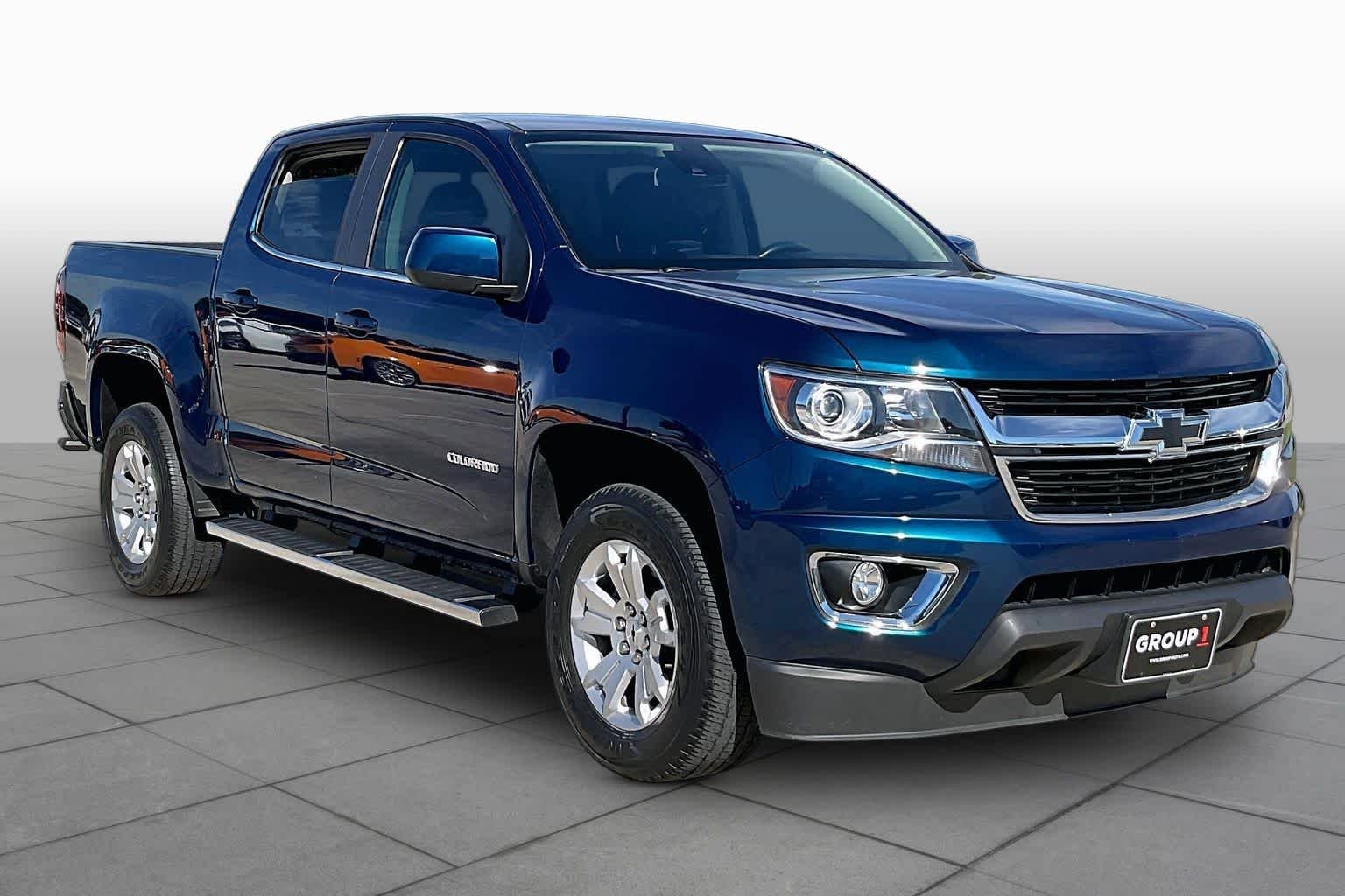 Used 2020 Pacific Blue Metallic Chevrolet 2WD LT image 3