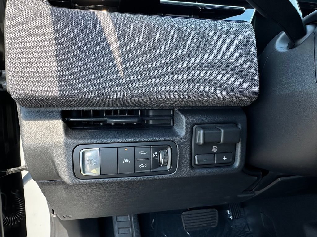 New 2026 Thunderstorm Gray GMC Elevation Standard Range image 25