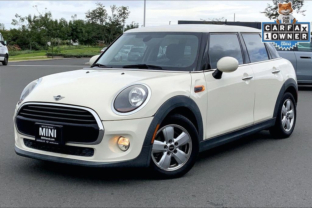 Used 2019 MINI Hardtop 4 Door Base with VIN WMWXU1C58K2J02666 for sale in Kapolei, HI