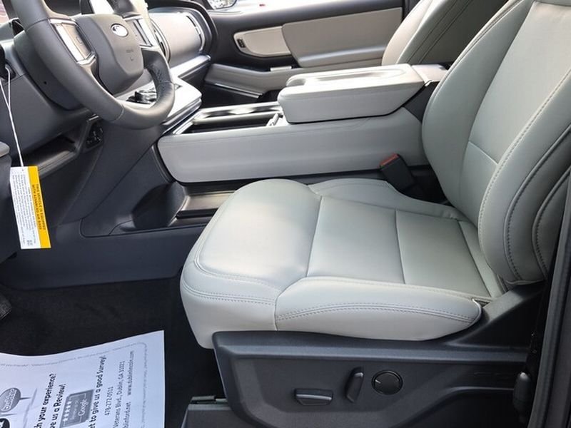 New 2027 Agate Black Metallic Ford Active image 6