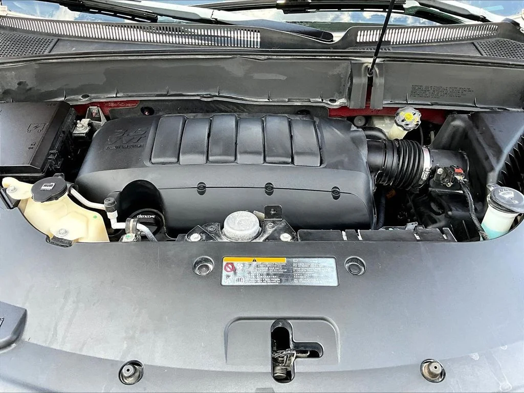 Used 2013 Red Chevrolet LT image 33