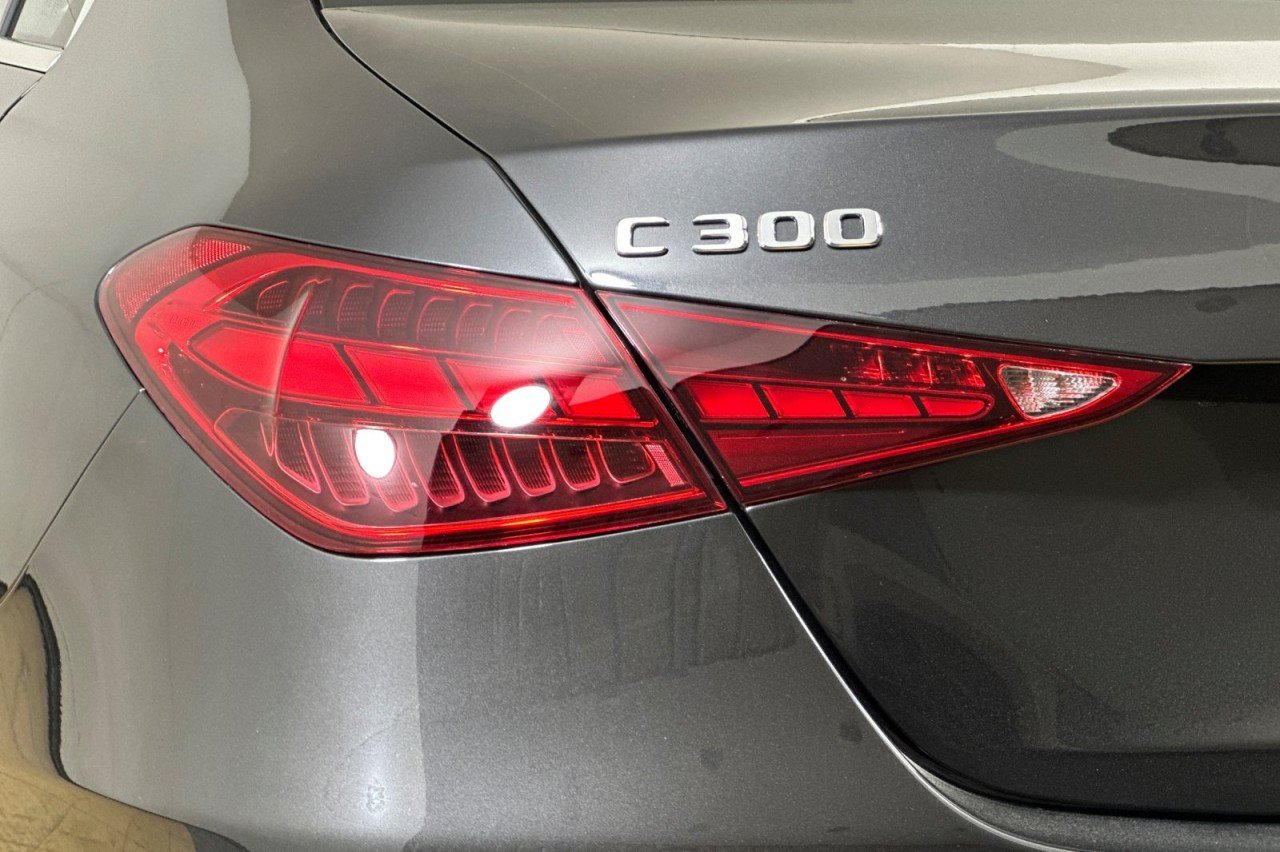 Used 2026 GRAPHITE GREY METALL Mercedes-Benz C 300 image 25