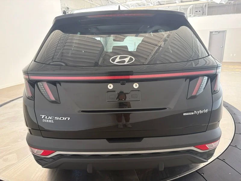 Used 2022 Black Hyundai SEL Convenience image 4