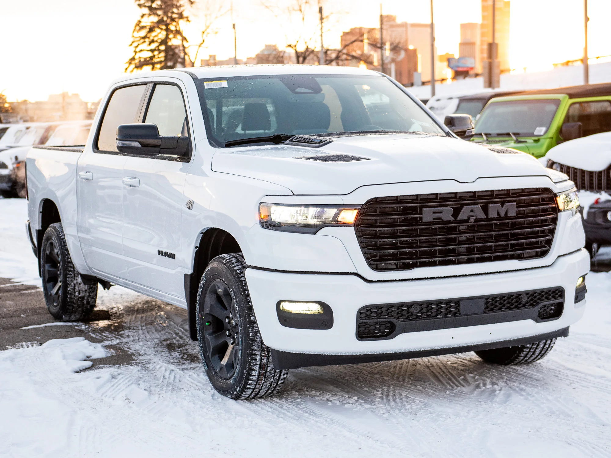 New 2026 White RAM Sport* HEMI V8 image 8