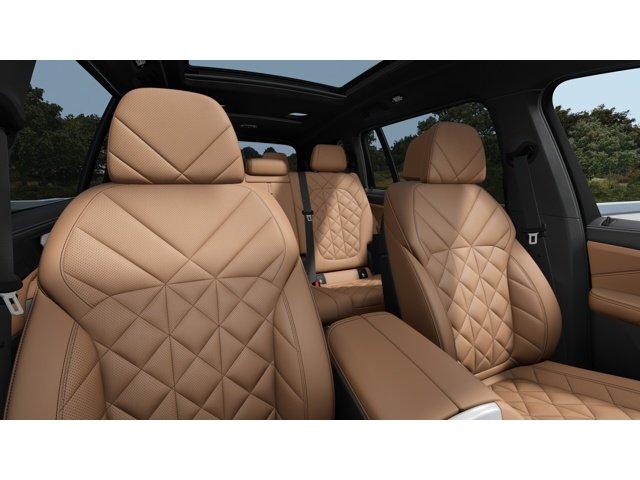 New 2027 White Metallic BMW xDrive40i image 11
