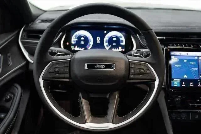2025 Jeep Grand Cherokee Limited - Photo 15
