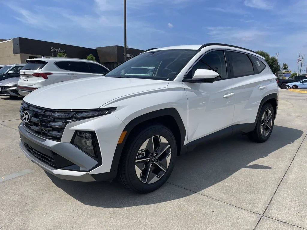 New 2026 White Hyundai SEL image 7
