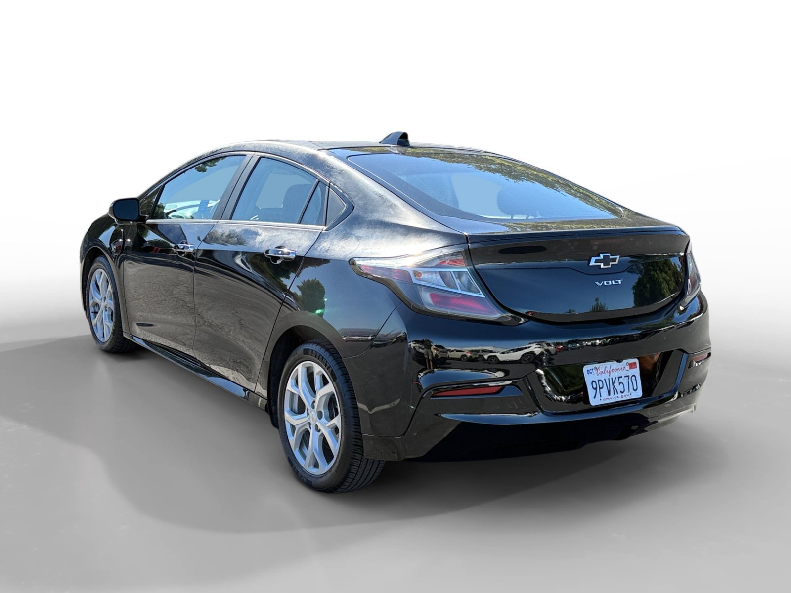 Used 2017 Black Metallic Chevrolet LT image 3