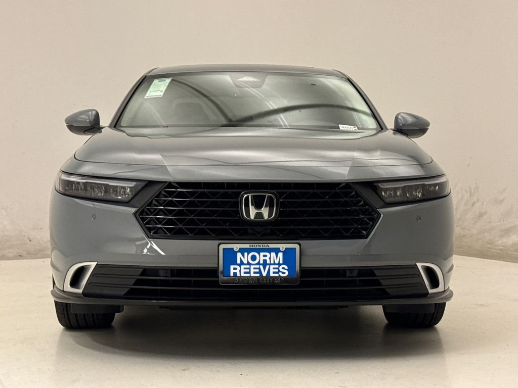 New 2026 Urban Gray Pearl Honda Touring image 4