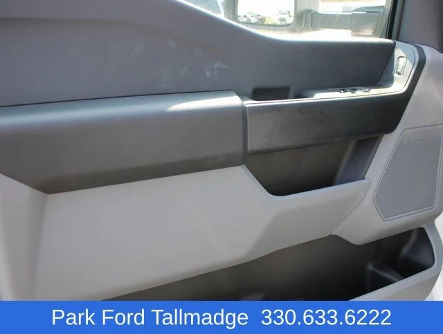 2025 Ford F-550 Super Duty Chassis Cab XL - Photo 11