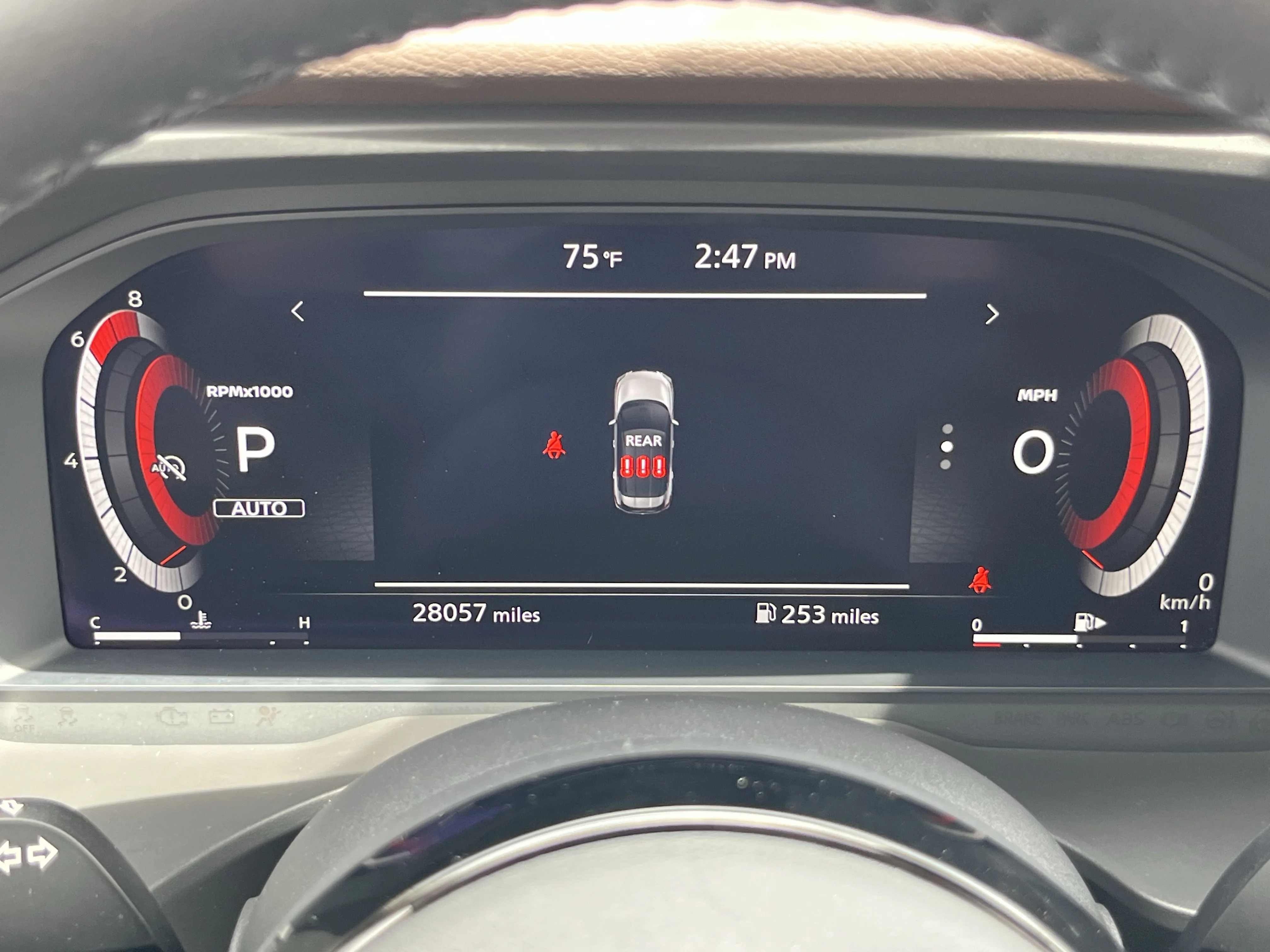 Used 2023 Champagne Silver Metallic Nissan Platinum image 28