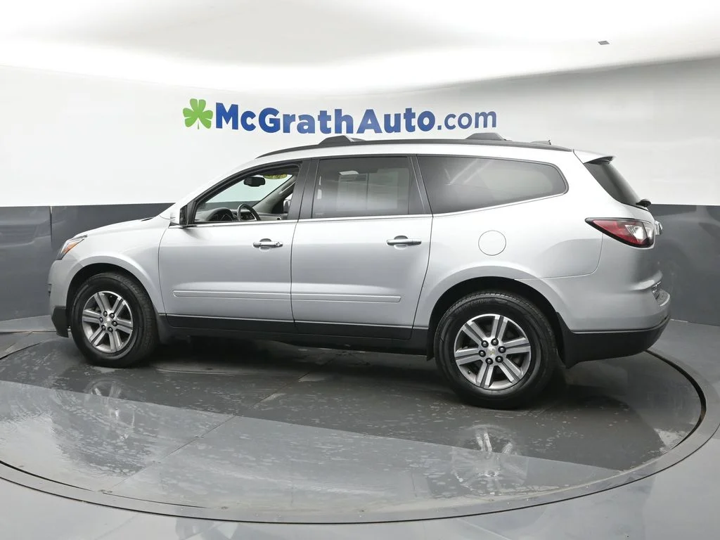 Used 2017 Silver Chevrolet 2LT image 26