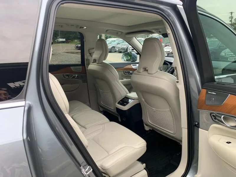 Used 2019 Gray Volvo T6 Inscription Sport Utility 4D image 37