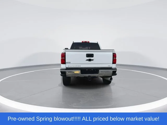Used 2019 White Chevrolet LTZ image 7