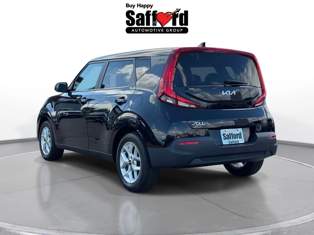 Used 2022 Black Kia LX image 6