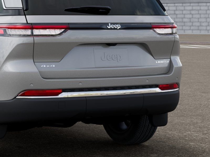 New 2026 Silver Zynith Exterior Paint Jeep Limited image 13